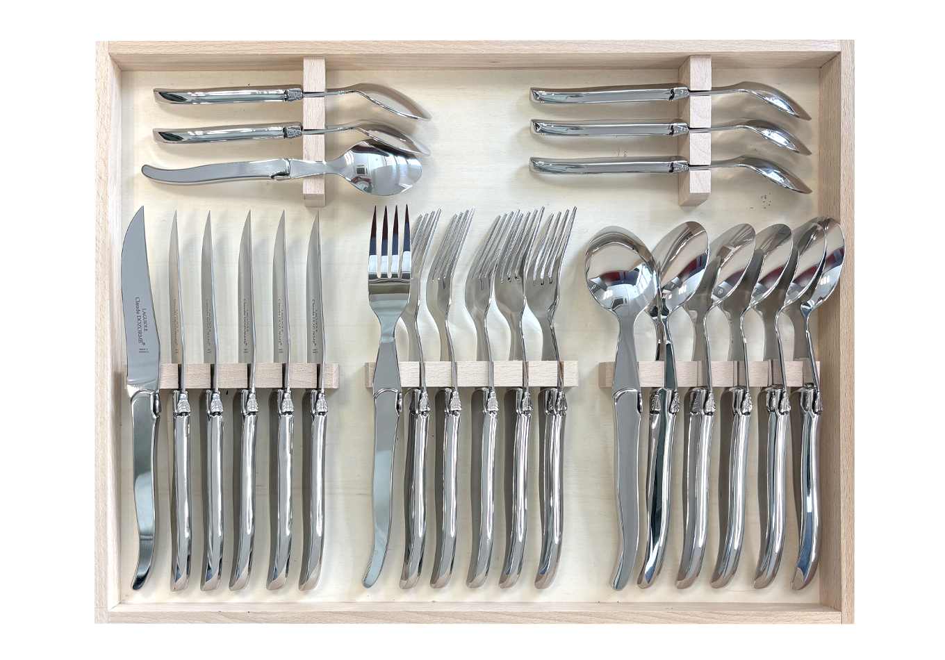 Découpe et service - Coffret Ménagère 24 pièces